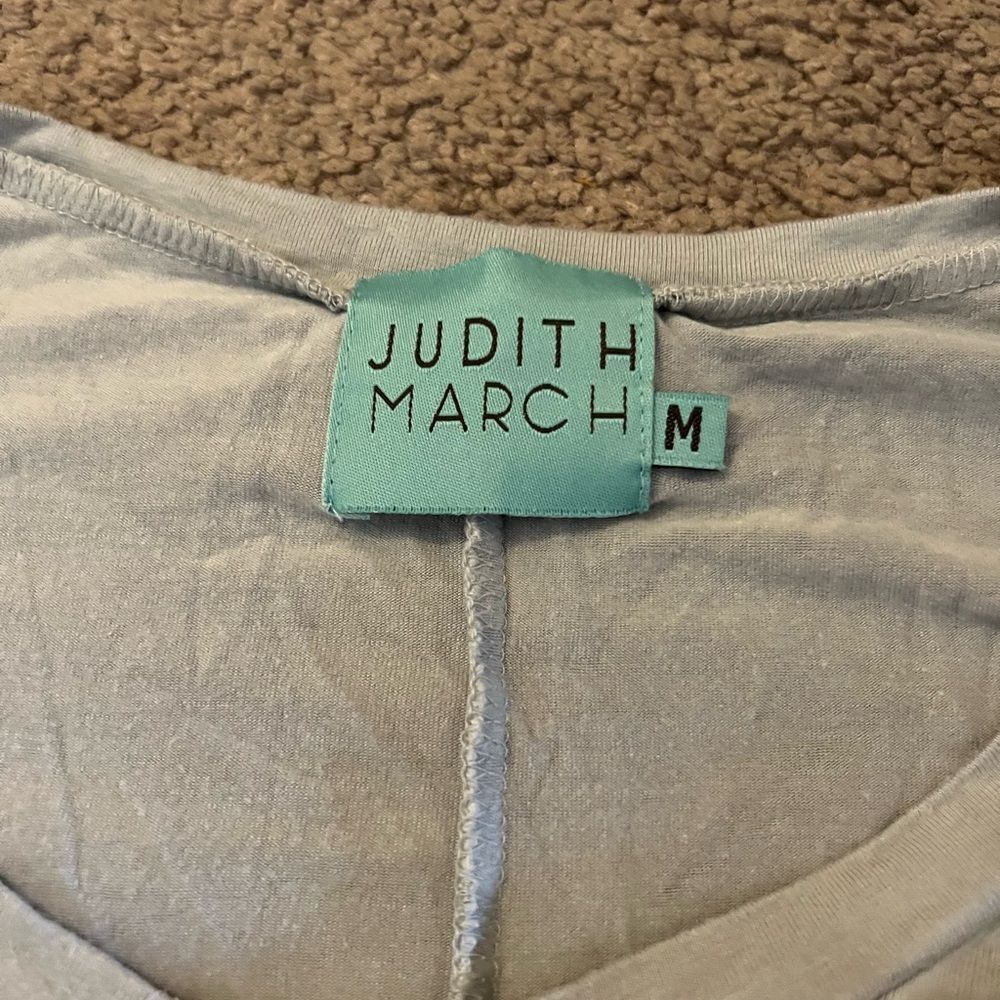 Judith march medium tee - Picture 5 of 8